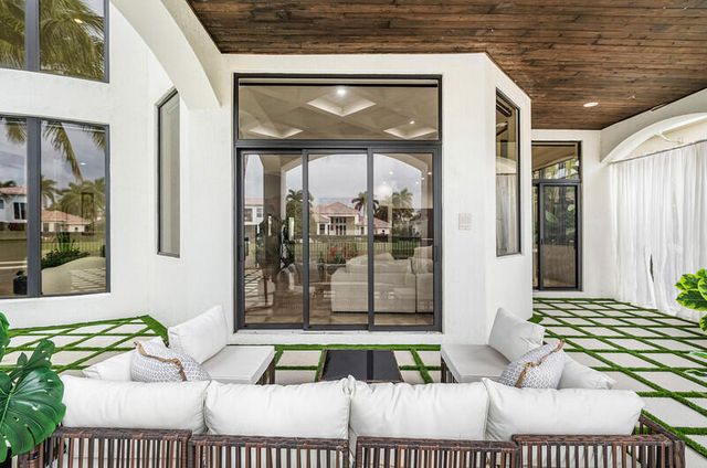 17545 Middlebrook Way, Boca Raton, FL 33496