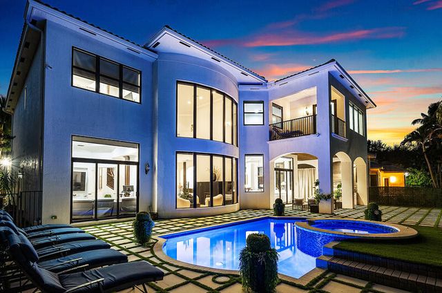 17545 Middlebrook Way, Boca Raton, FL 33496