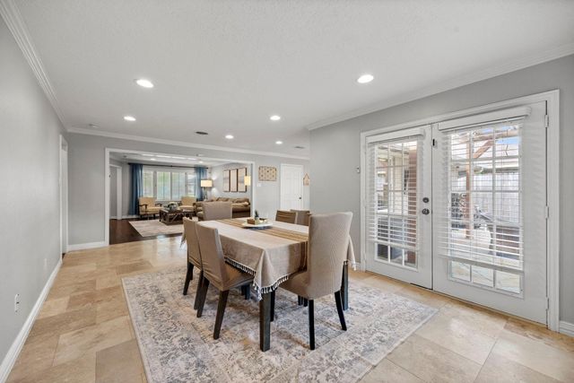 6546 Lindyann Lane, Houston, TX 77008