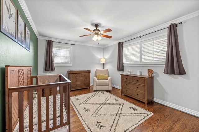 6546 Lindyann Lane, Houston, TX 77008