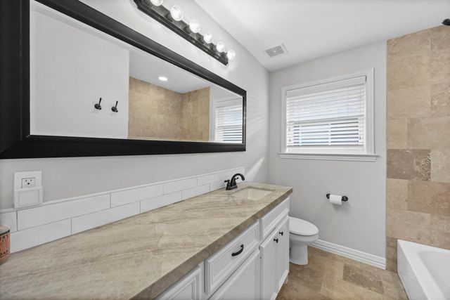 6546 Lindyann Lane, Houston, TX 77008