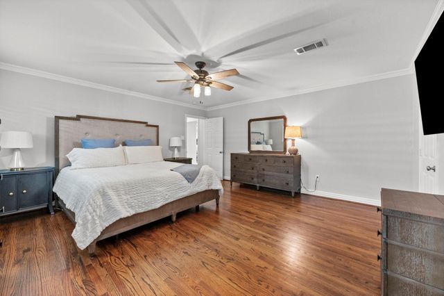 6546 Lindyann Lane, Houston, TX 77008