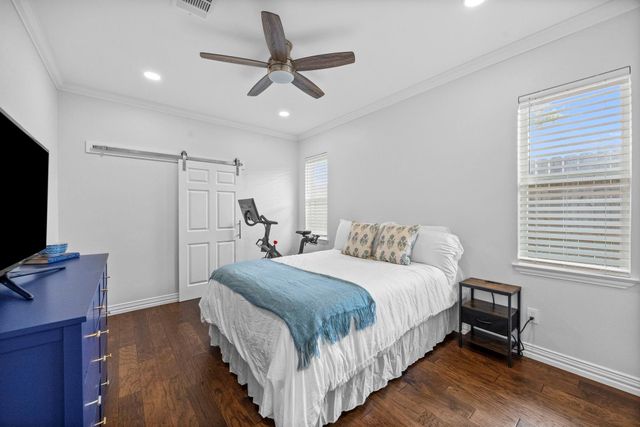 6546 Lindyann Lane, Houston, TX 77008