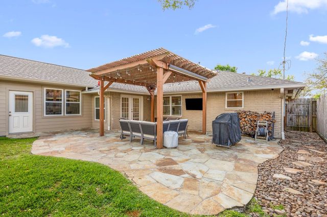 6546 Lindyann Lane, Houston, TX 77008