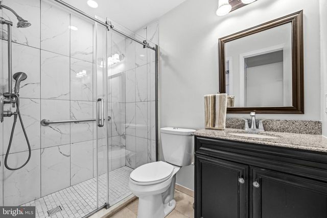 6001 RABBIT HILL CT, Centreville, VA 20121