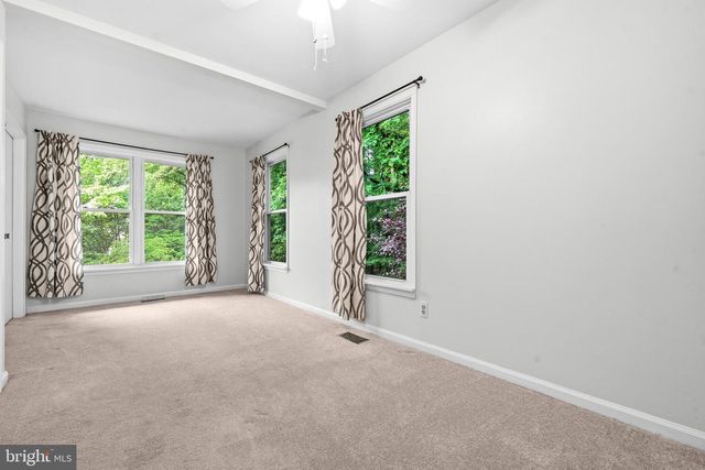 6001 RABBIT HILL CT, Centreville, VA 20121