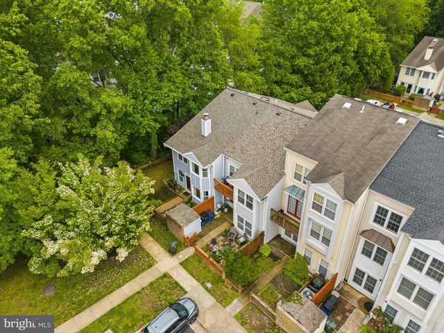 6001 RABBIT HILL CT, Centreville, VA 20121