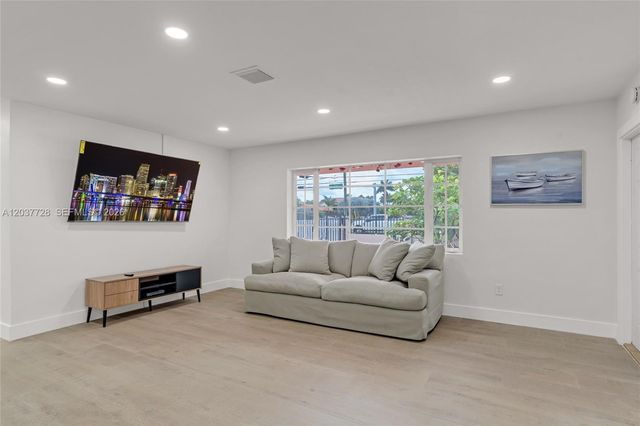3325 SW 127th Ave 1, Miami, FL 33175