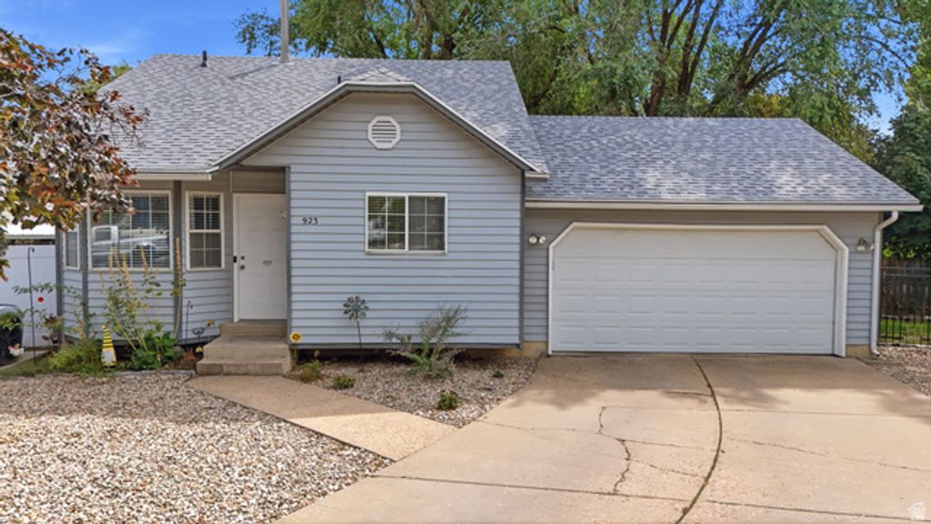 923 S BROOKSIDE CIR, Ogden, UT 84404 — exterior