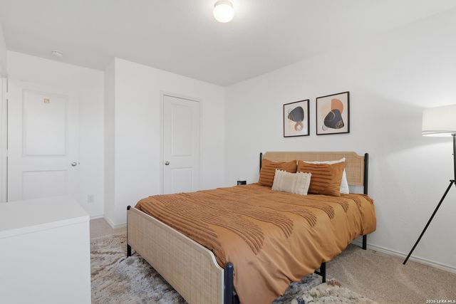 370 Millwood Lane, San Antonio, TX 78216