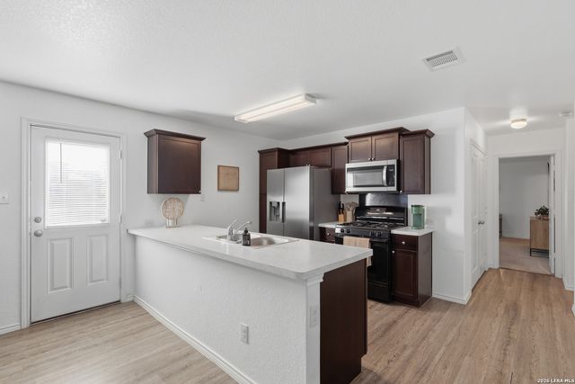 370 Millwood Lane, San Antonio, TX 78216