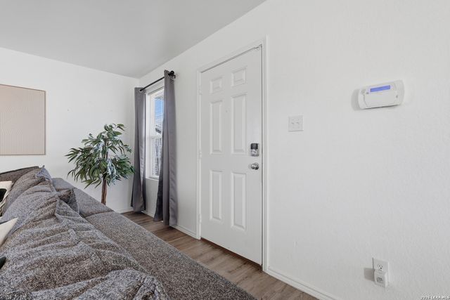 370 Millwood Lane, San Antonio, TX 78216