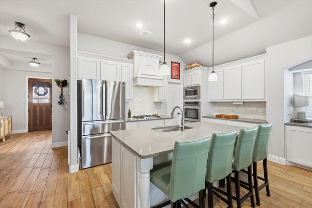 8809 Lavon Lane, Denton, TX 76226