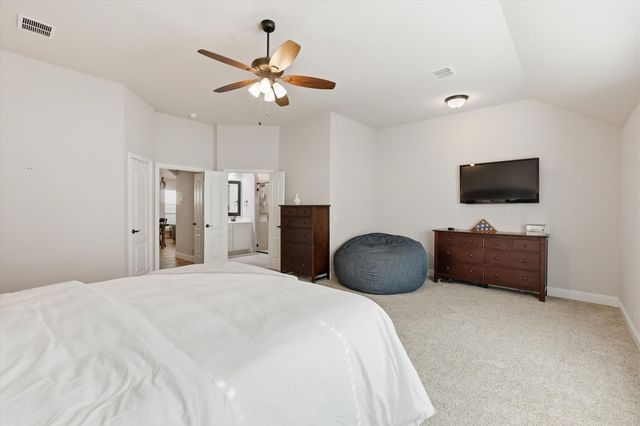 8809 Lavon Lane, Denton, TX 76226