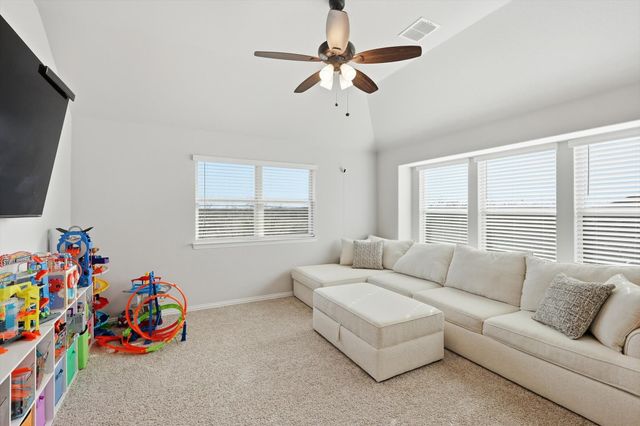 8809 Lavon Lane, Denton, TX 76226