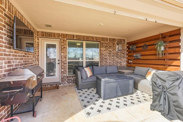 8809 Lavon Lane, Denton, TX 76226