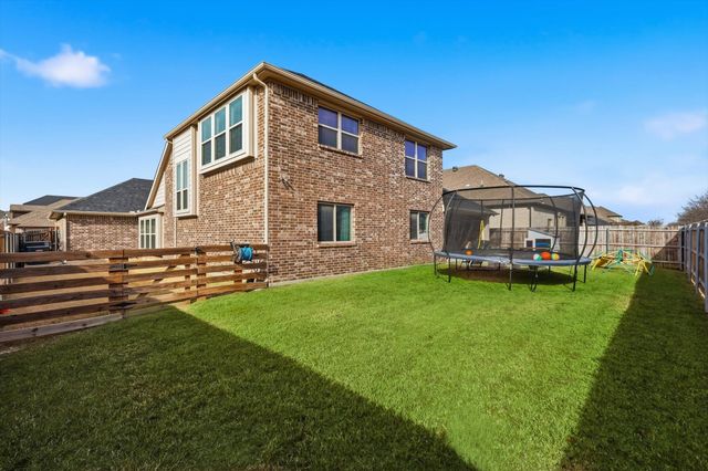 8809 Lavon Lane, Denton, TX 76226