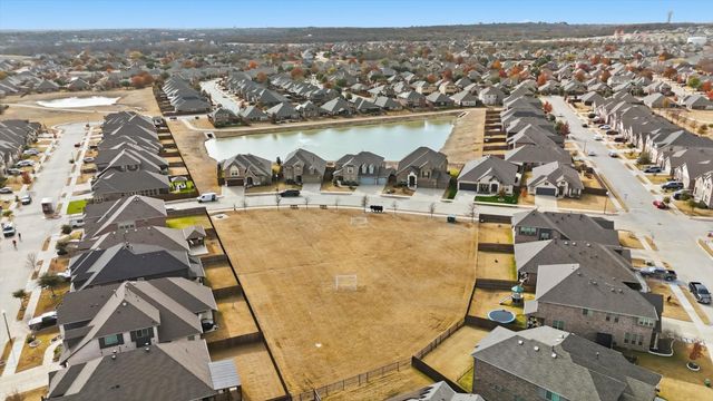 8809 Lavon Lane, Denton, TX 76226