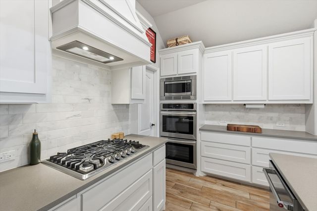 8809 Lavon Lane, Denton, TX 76226