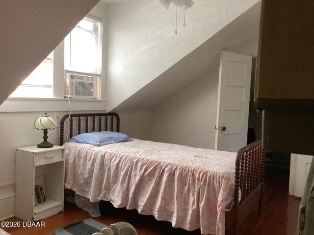 268 Hartford Avenue, Daytona Beach, FL 32118