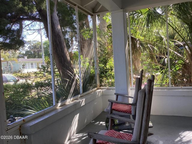 268 Hartford Avenue, Daytona Beach, FL 32118