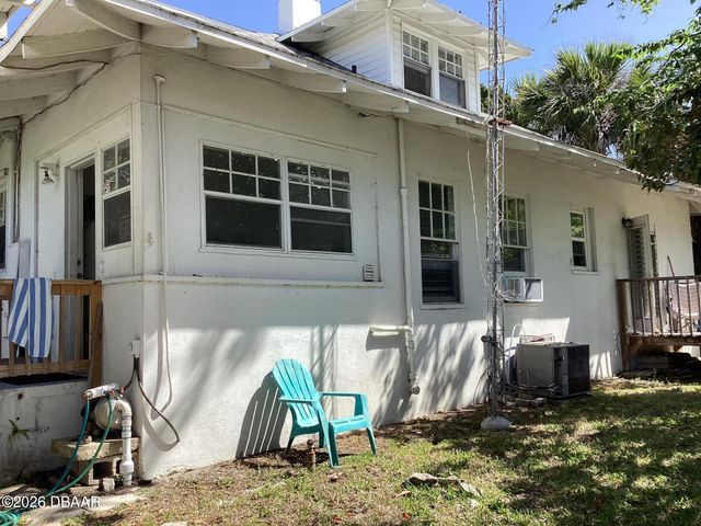 268 Hartford Avenue, Daytona Beach, FL 32118