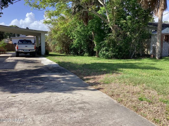 268 Hartford Avenue, Daytona Beach, FL 32118