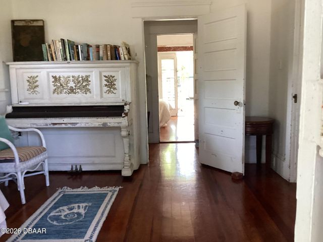 268 Hartford Avenue, Daytona Beach, FL 32118