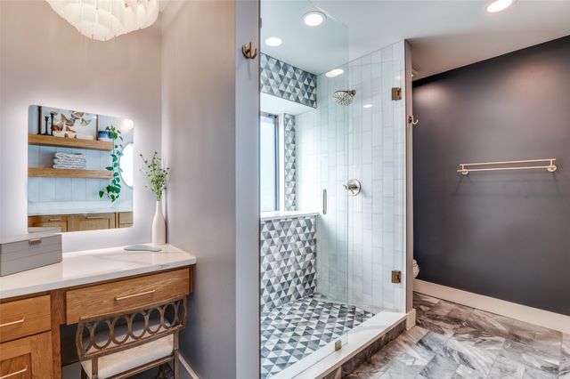 2037 Espinosa Drive, Carrollton, TX 75010