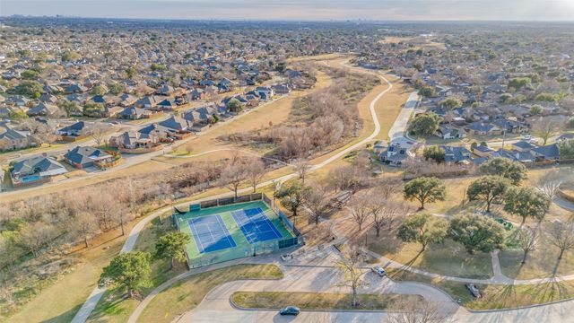 2037 Espinosa Drive, Carrollton, TX 75010