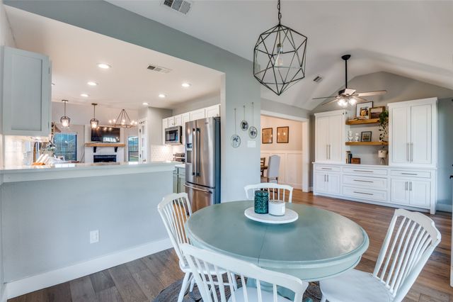 2037 Espinosa Drive, Carrollton, TX 75010