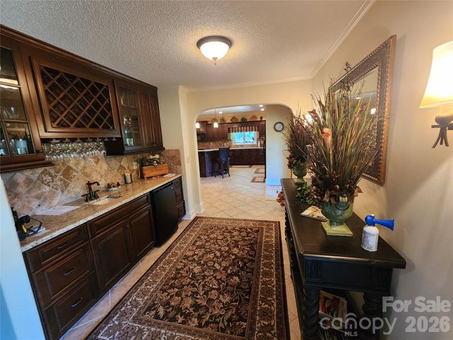 124 Huntington Road, Lake Lure, NC 28746