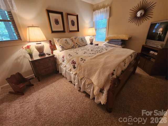 124 Huntington Road, Lake Lure, NC 28746