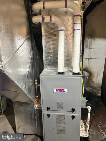 1229 W POPLAR ST, York, PA 17404