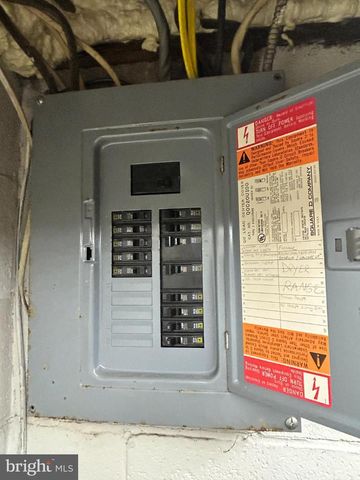 1229 W POPLAR ST, York, PA 17404