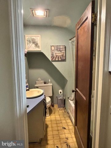 1229 W POPLAR ST, York, PA 17404