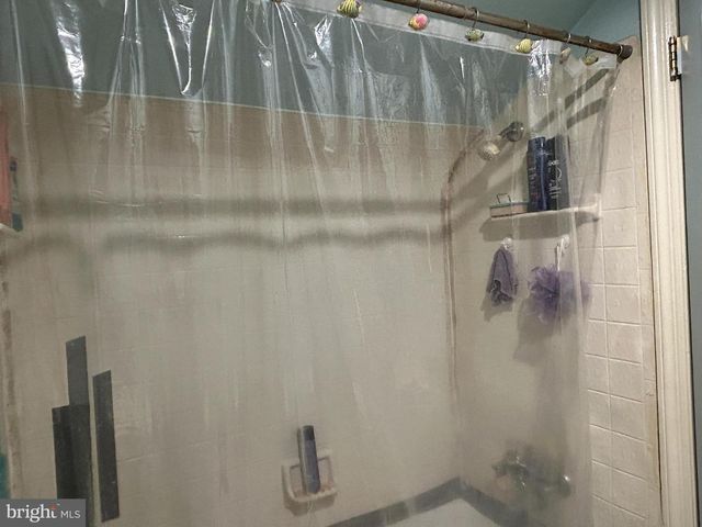 1229 W POPLAR ST, York, PA 17404