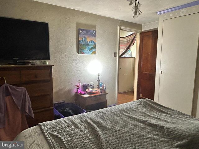 1229 W POPLAR ST, York, PA 17404