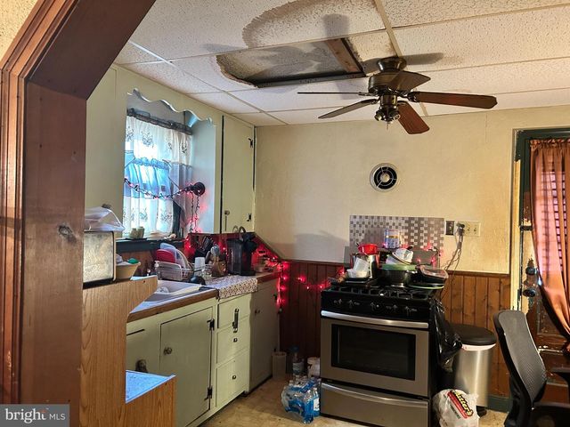 1229 W POPLAR ST, York, PA 17404