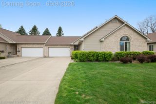 7221 Hawthorne Circle, Atlas Township, MI 48438