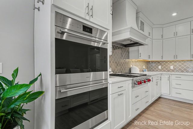 3076 Brayridge Drive, Jenison, MI 49428