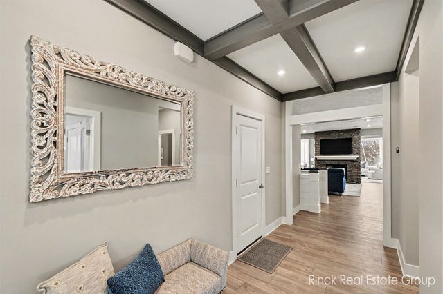 3076 Brayridge Drive, Jenison, MI 49428