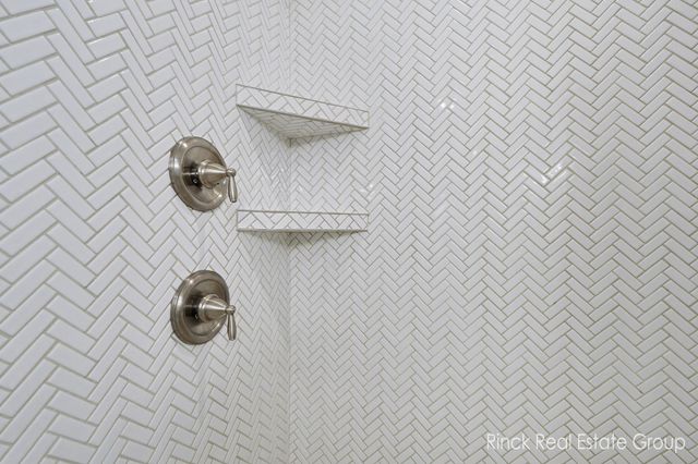 3076 Brayridge Drive, Jenison, MI 49428