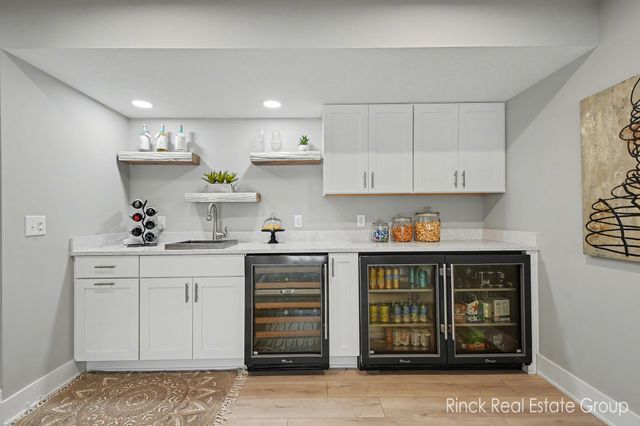 3076 Brayridge Drive, Jenison, MI 49428