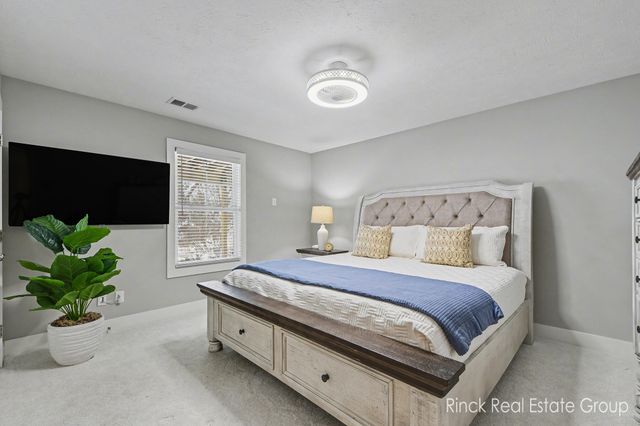 3076 Brayridge Drive, Jenison, MI 49428