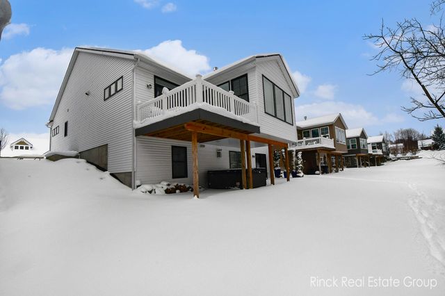 3076 Brayridge Drive, Jenison, MI 49428