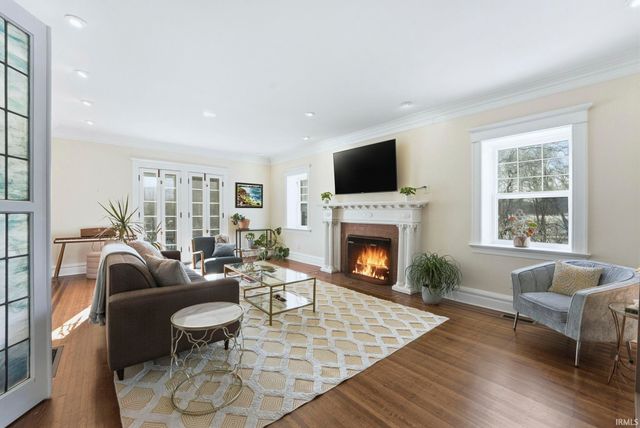 1337 W Wayne Street, Fort Wayne, IN 46802