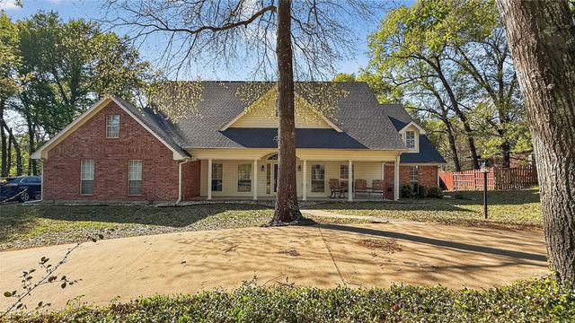 365 Timber Lake Drive, Powderly, TX 75473
