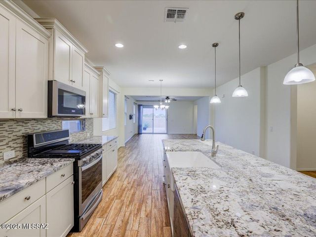 14261 E Via Cerro Del Molino, Vail, AZ 85641