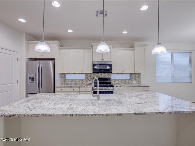 14261 E Via Cerro Del Molino, Vail, AZ 85641